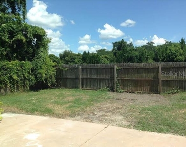 8215 Golden Chickasaw Circle - Photo Thumbnail 9