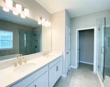 2307 Kestrel Perch Place - Photo Thumbnail 12