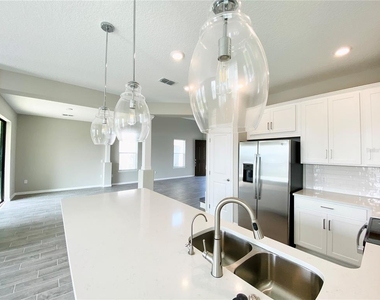 2307 Kestrel Perch Place - Photo Thumbnail 7