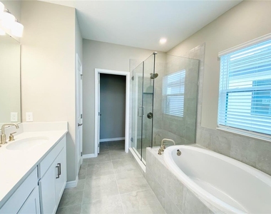 2307 Kestrel Perch Place - Photo Thumbnail 13