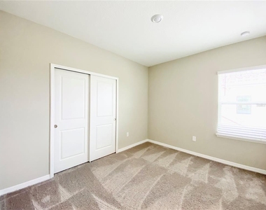 2307 Kestrel Perch Place - Photo Thumbnail 18