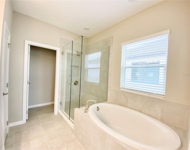2307 Kestrel Perch Place - Photo Thumbnail 14