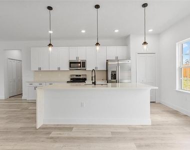 324 Marion Oaks Trail - Photo Thumbnail 9