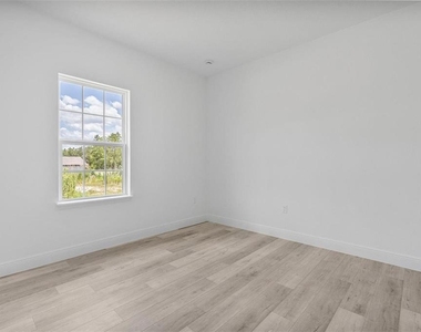 324 Marion Oaks Trail - Photo Thumbnail 20