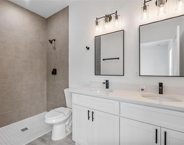 324 Marion Oaks Trail - Photo Thumbnail 17