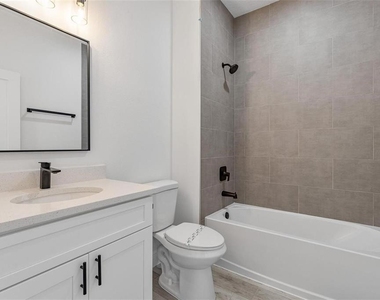 324 Marion Oaks Trail - Photo Thumbnail 23