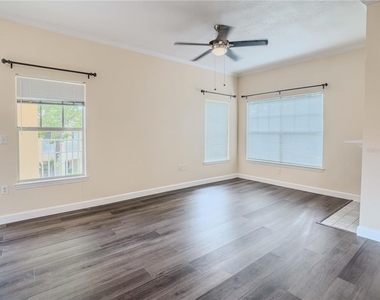 2226 Arbor Lakes Circle - Photo Thumbnail 3