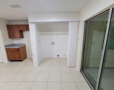 2034 Village Park Drive - Photo Thumbnail 11