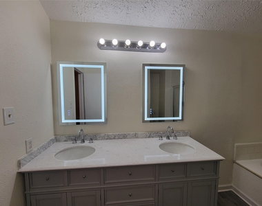 2034 Village Park Drive - Photo Thumbnail 14