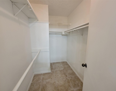 2034 Village Park Drive - Photo Thumbnail 17