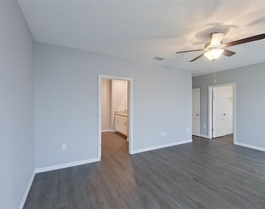 32217 Edson Avenue - Photo Thumbnail 10