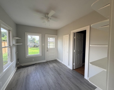 824 Curtin Street - Photo Thumbnail 13
