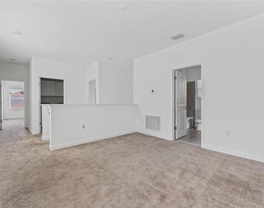 2999 Addison Boulevard - Photo Thumbnail 15