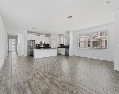 2999 Addison Boulevard - Photo Thumbnail 7