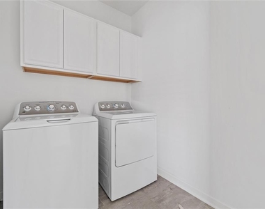 2999 Addison Boulevard - Photo Thumbnail 21