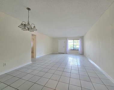 605 Northlake Boulevard - Photo Thumbnail 2