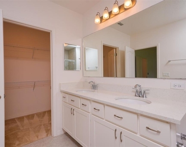 173 Villavista Court - Photo Thumbnail 17