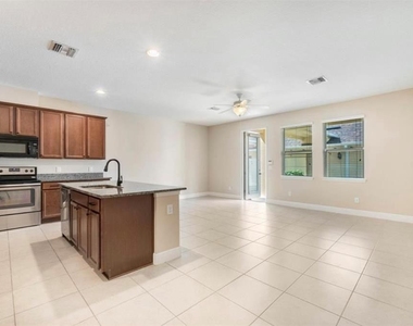 8642 Via Tavoleria Way - Photo Thumbnail 6