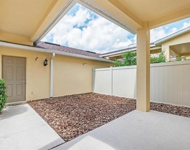 8642 Via Tavoleria Way - Photo Thumbnail 21