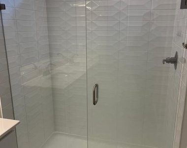 824 Blue Creek Drive - Photo Thumbnail 13