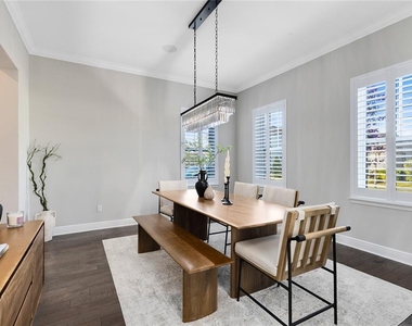 9374 Reymont Street - Photo Thumbnail 6