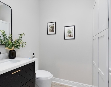9374 Reymont Street - Photo Thumbnail 16