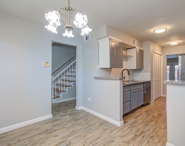 9495 Fondren Road - Photo Thumbnail 7