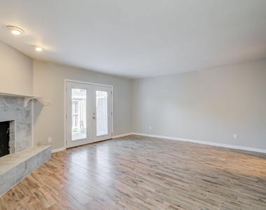 9495 Fondren Road - Photo Thumbnail 5