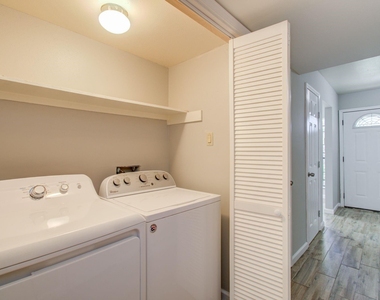 9495 Fondren Road - Photo Thumbnail 13
