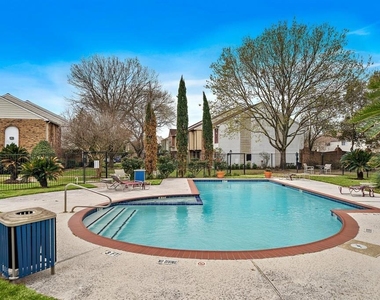 9495 Fondren Road - Photo Thumbnail 25