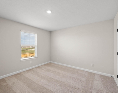 3004 Seaside Cove Court - Photo Thumbnail 10