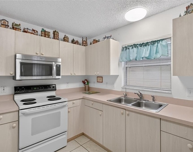 1630 Tampico Place - Photo Thumbnail 20