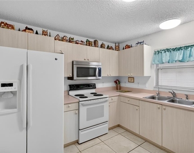 1630 Tampico Place - Photo Thumbnail 19
