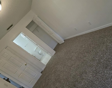 1124 N Fairway Drive - Photo Thumbnail 23