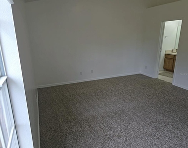 1124 N Fairway Drive - Photo Thumbnail 19