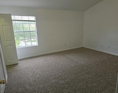 1124 N Fairway Drive - Photo Thumbnail 18