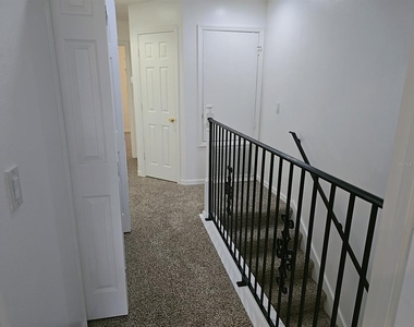 1124 N Fairway Drive - Photo Thumbnail 15