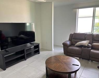 4909 Kaia Avenue - Photo Thumbnail 4