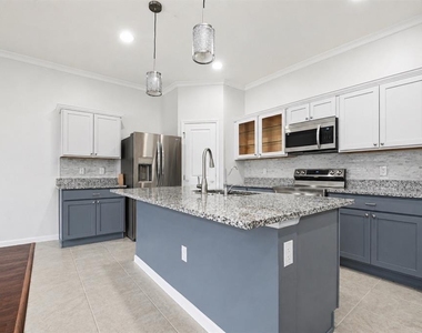 2270 Hemingway Circle - Photo Thumbnail 24