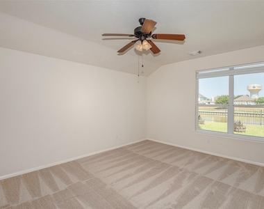 876 Schooner Cove Lane - Photo Thumbnail 18