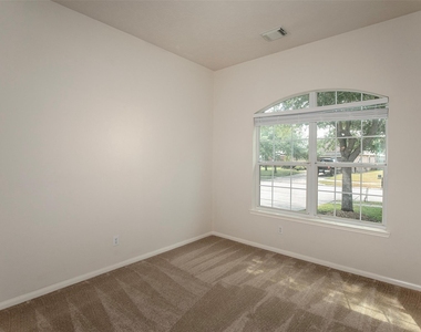 876 Schooner Cove Lane - Photo Thumbnail 15