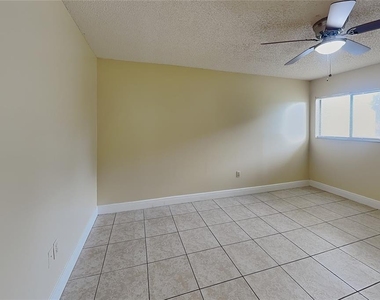 479 Prestwick Place - Photo Thumbnail 15