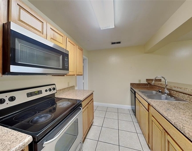 479 Prestwick Place - Photo Thumbnail 1