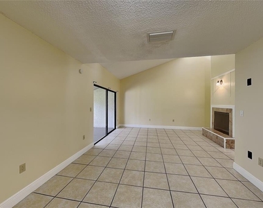 479 Prestwick Place - Photo Thumbnail 5