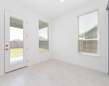 2925 Gleason Terrace Lane - Photo Thumbnail 13