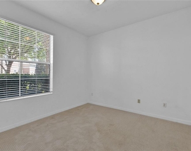 8300 Portofino Drive - Photo Thumbnail 7