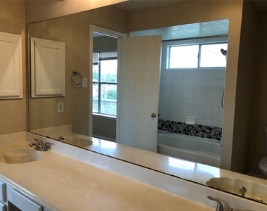 10330 Timberloch Drive - Photo Thumbnail 6