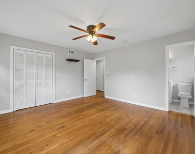 8037 Longridge Drive - Photo Thumbnail 15