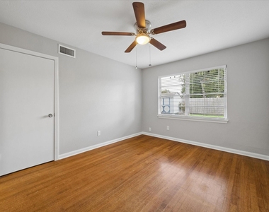8037 Longridge Drive - Photo Thumbnail 18