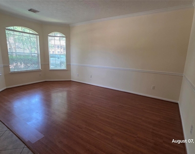 15335 Garett Green Circle - Photo Thumbnail 5
